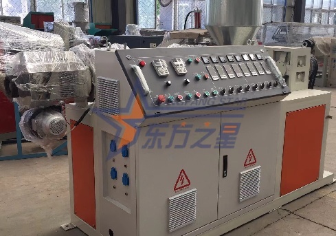 Производствената линия за PVC заваръчни пръти Qingdao Eaststar е практична и лесна за използване, което я прави идеална за производителите на пластмаса.
