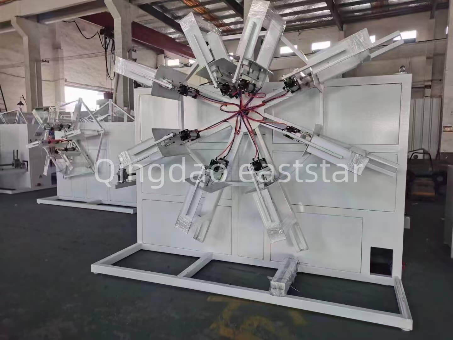 Производствена линия за екструдиране на маркуч с PVC стоманена тел